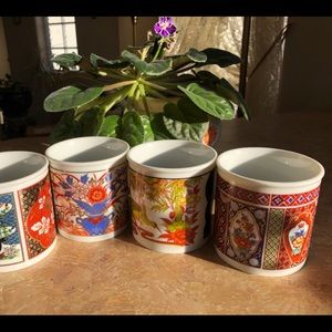Set of 4 coffee mugs